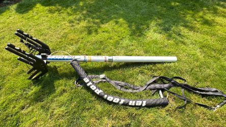 Ten foot pole for ski boat