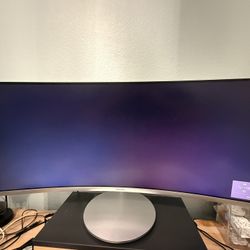 Samsung Curved Ultra Wide screen 34”