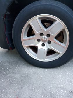 Dodge 07 Magnum Wheel Wanted.