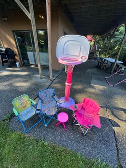 Kids yard toys/camp chairs