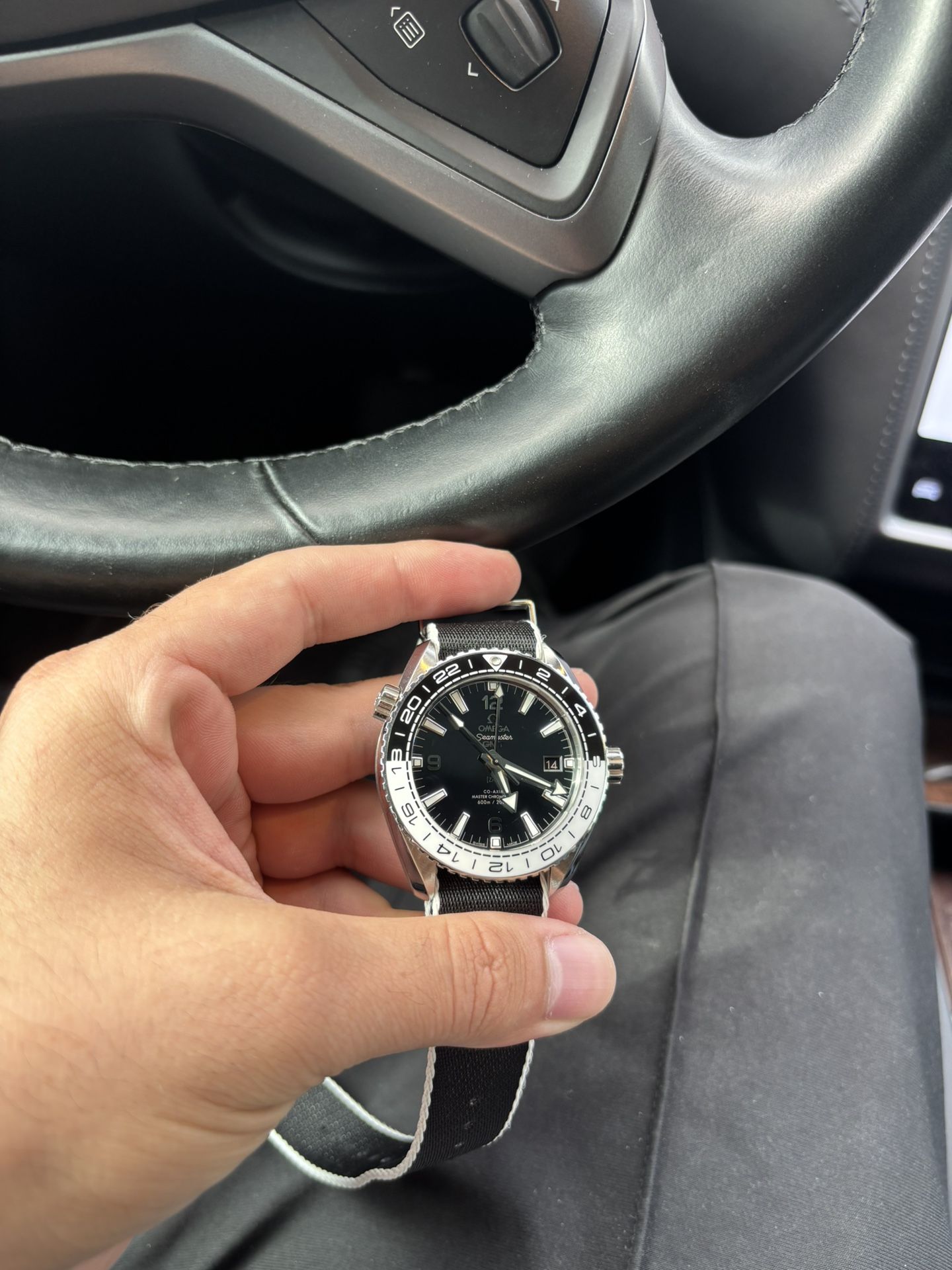 Omega Planet Ocean Gmt Oreo