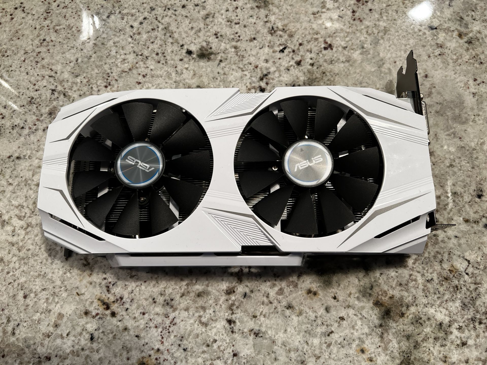 ASUS 1060 GTX 6gb
