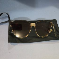 BRAND NEW FASHION SUNGLASSES 