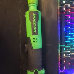 Snap On 3/8 Cordless Brushless Ratchet With Battery