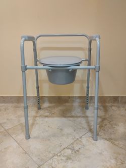 Bedside Potty Toilet Chair NEW