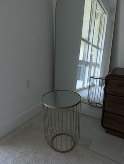 Round Gold Side Table with Mirrored Top