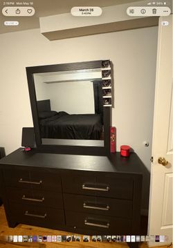 Queen bed
