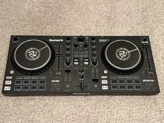 Numark Mixtrack Pro FX DJ Controller