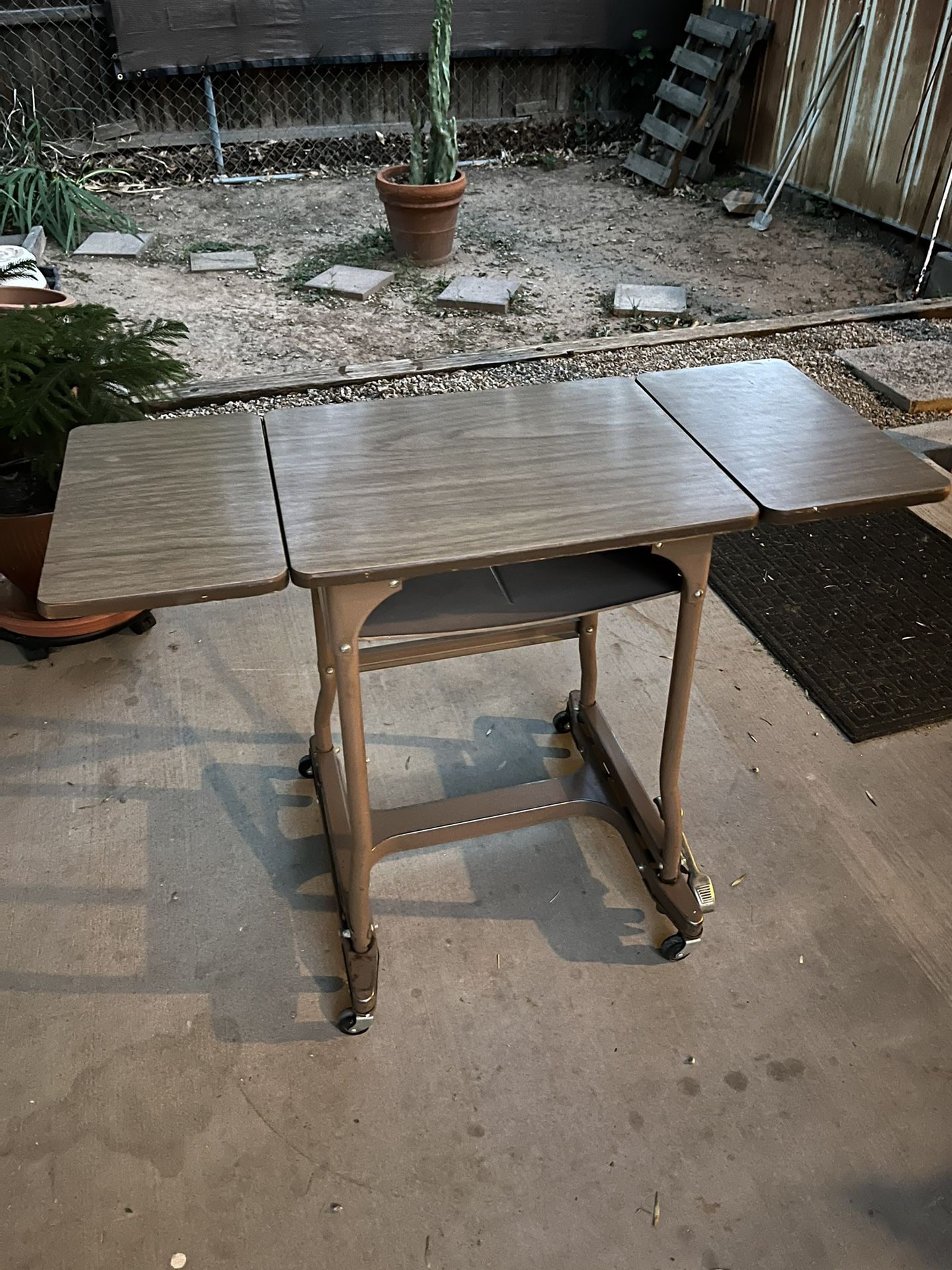 Typewriter Stand Vintage