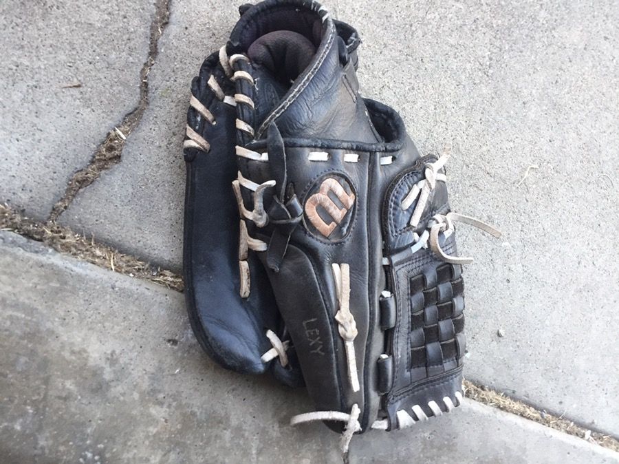 Baseball/ softball glove