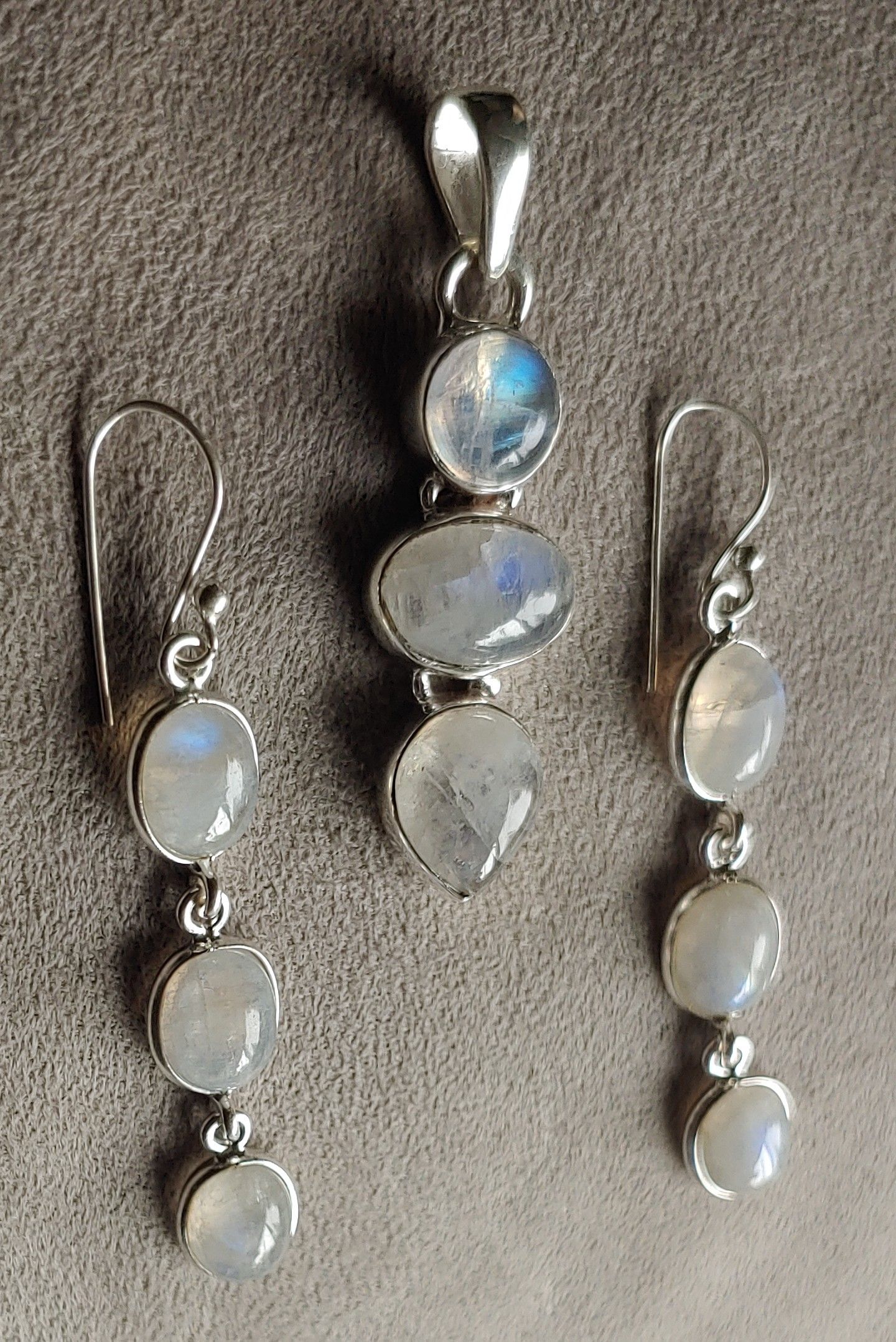 Sterling silver Moonstone Necklace & Earring Set