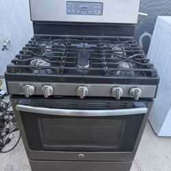 GE Gas Stove