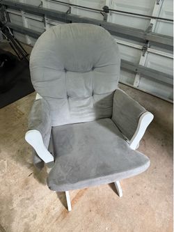 Storkcraft Hoop Glinder Nursery Rocking Chair | Grey