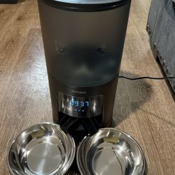 Automatic Pet Feeder