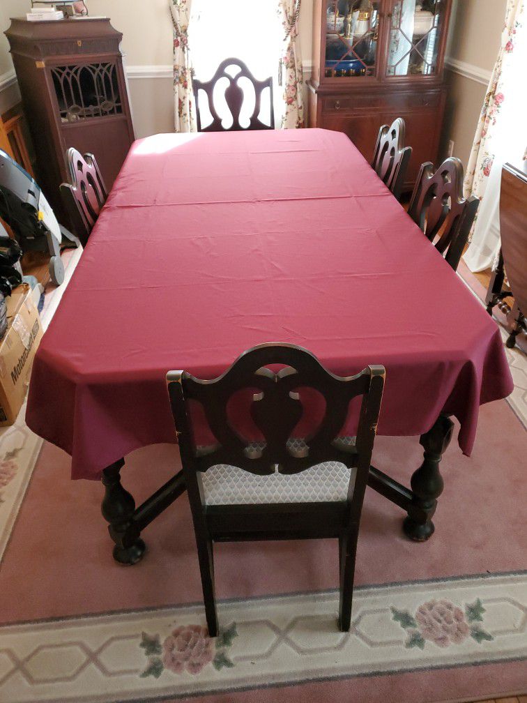 Set Of 12 Burgundy Tablecloths  60 X 102 Inches $50