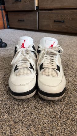 Jordan 4 White Cement Size 8.5