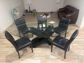 FREE TABLE 6 CHAIRS