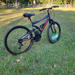 Hyper Bicycles Shocker 26" 18-Speed Mountain Bike