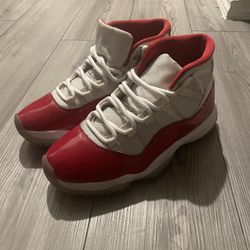 Air Jordan 11 Cherry Red size 8.5.