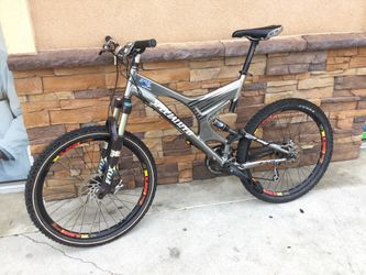 Specialized Enduro Comp Chris King Thompson Fox FSR full