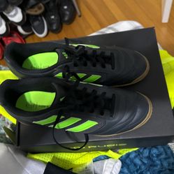 Adidas Indoor Size 9 Men