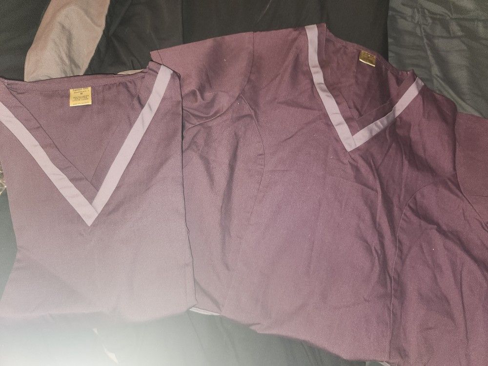 2 Women's Scrub Tops Size Medium 