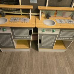 Play Kitchen (2)