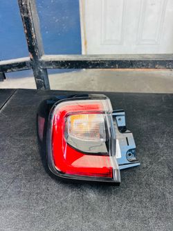 Subaru Outback 2020-2024 left driver side tail light Oem