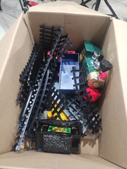 Training set x-mas toy etc.