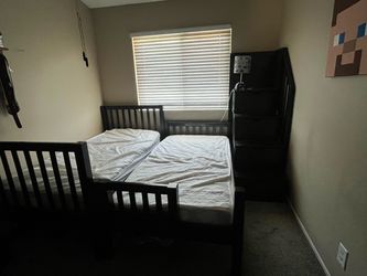 twin over twin bunk bed