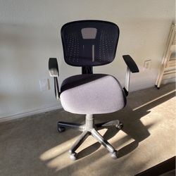 ROLLING CHAIR