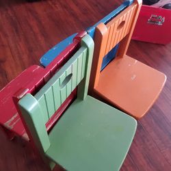 4 Kids chairs