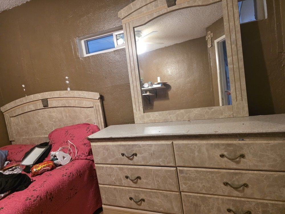 Bedroom Set