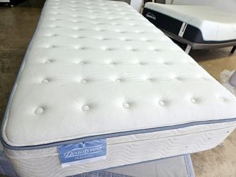 Colchon y base tamaño twin marca Beautyrest