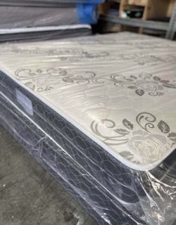 Set Queen Size Mattress And Box Spring