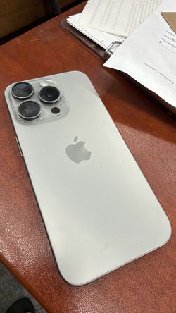 Iphone 15 pro unlocked 128gb natural