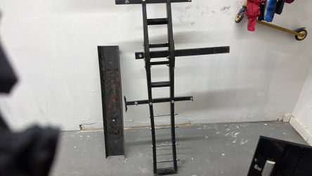 Motorcycle hitch carrier