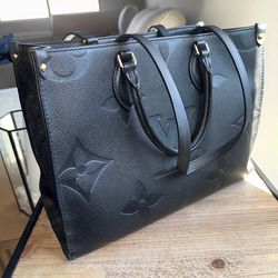 Louis Vuitton OnTheGo MM Monogram Empreinte Leather- Black