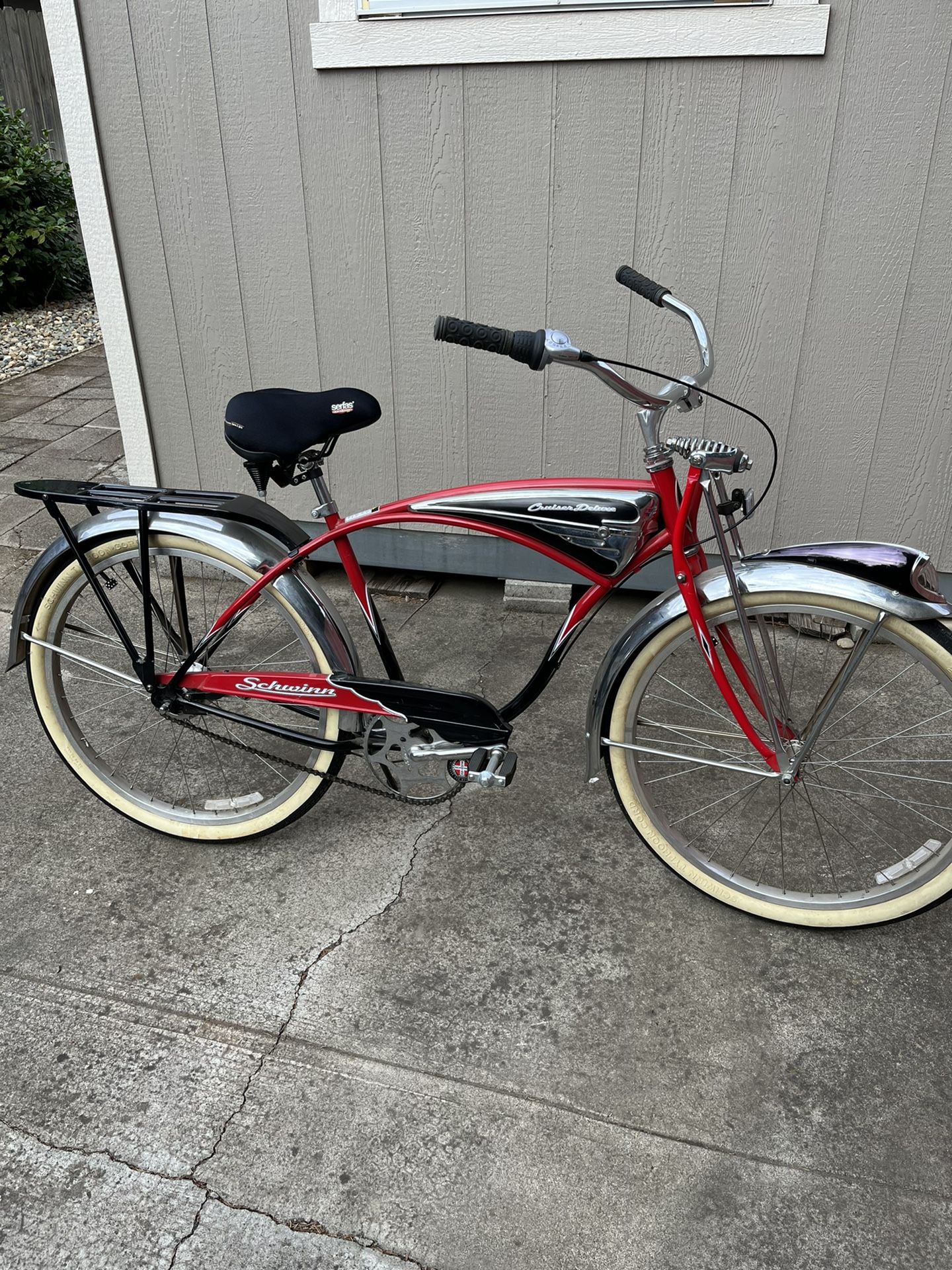 Schwinn Cruiser Deluxe 