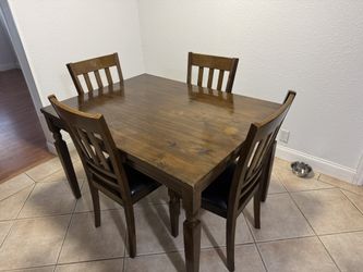 Dining Set
