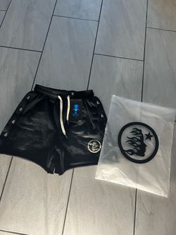 (NEW) Hellstar Shorts Size M