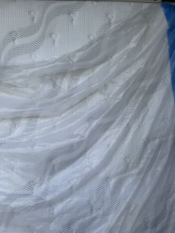 Serta Pillow Top King Mattress And Box Spring