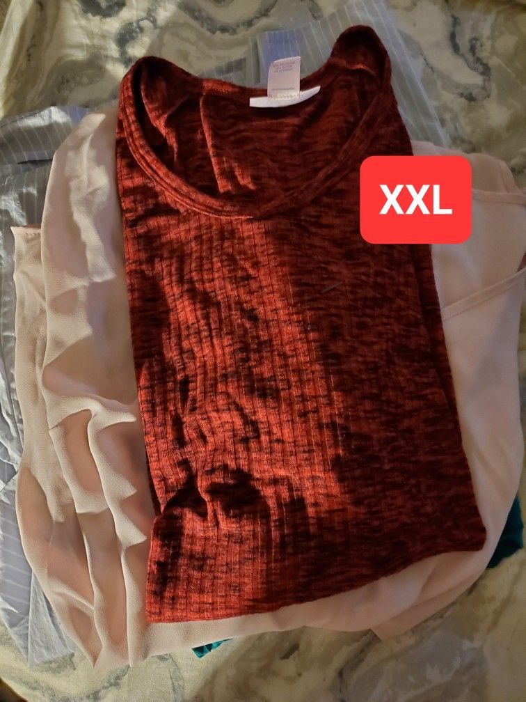 FREE XXL Maternity Clothes (East Mesa)