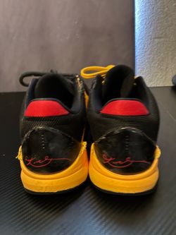 Kobe 5’s “Bruce Lee” size 12