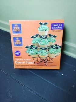 Halloween Cupcakes Stand