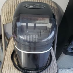 Ice Maker 