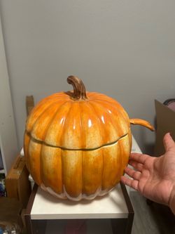 Pumpkin punch/soup bowl