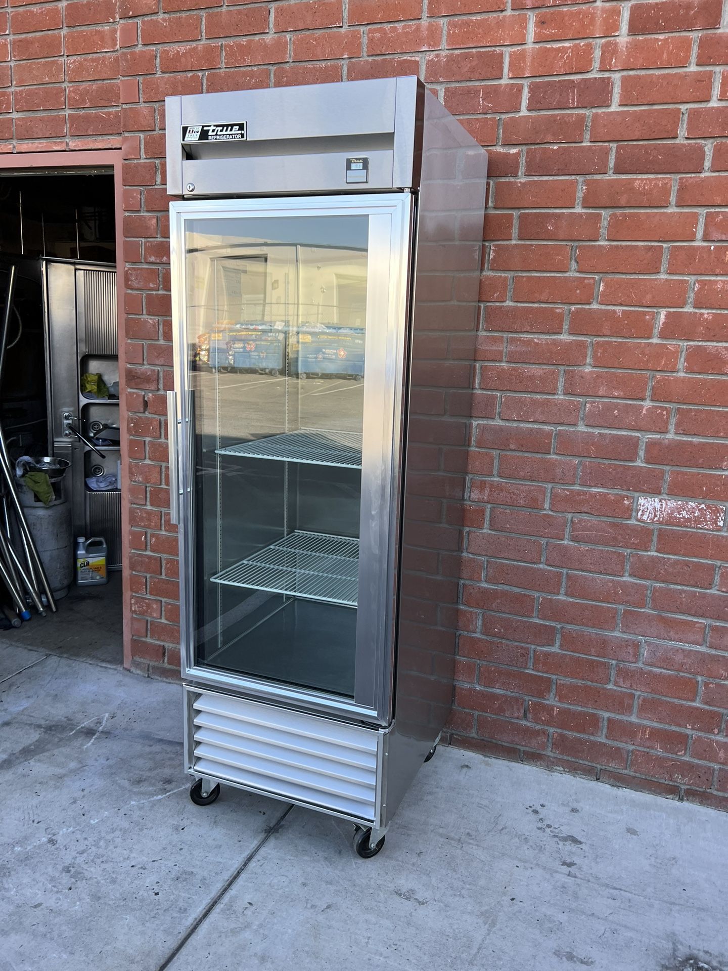 True Commercial restaurant refrigerator TS23G for Sale in Anaheim, CA