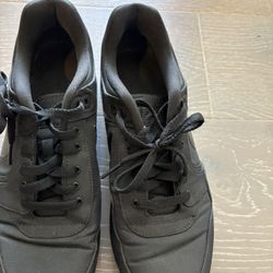 Men’s Nike Shoes 10.5