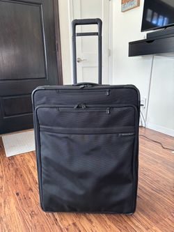 Briggs & Riley Baseline 28” Large 2-Wheel Expandable Check-In Luggage in Black